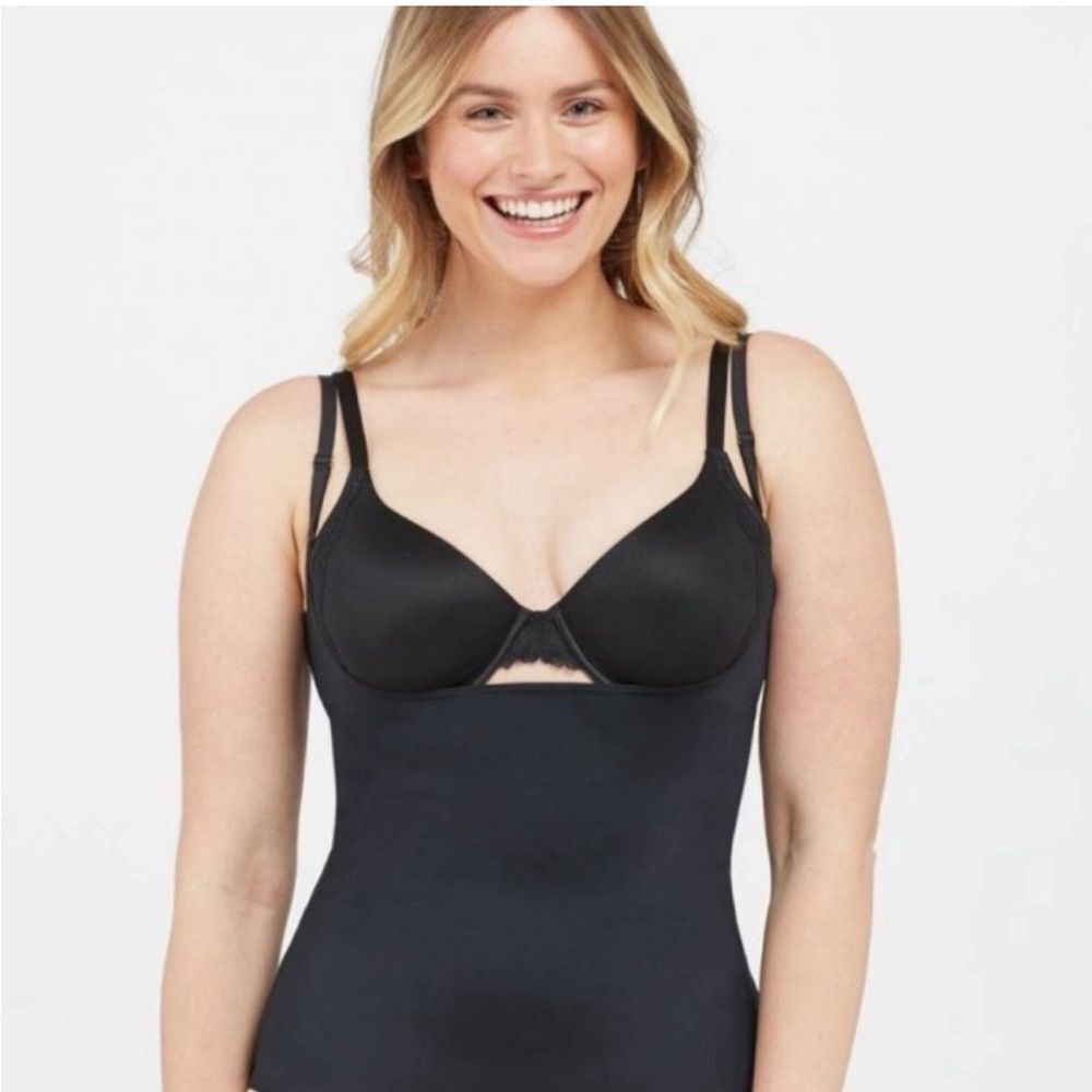SPANX Suit Your Fancy Open-bust Cami | Medium | Black